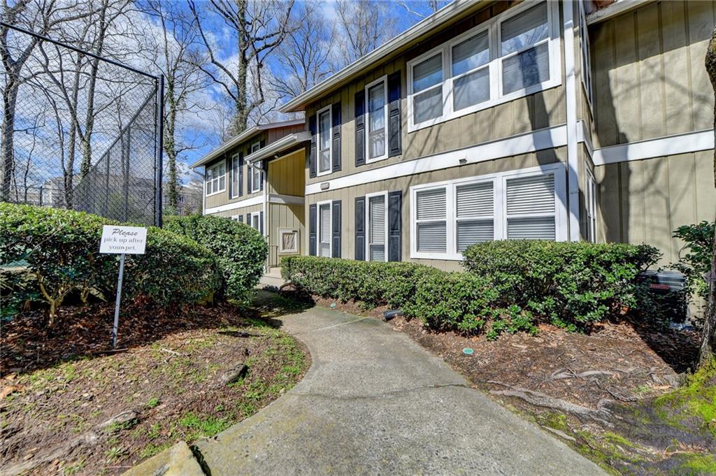 5159 Roswell Road Unit 1, Atlanta, Georgia 30342, 1 Bedroom Bedrooms, ,1 BathroomBathrooms,Residential,Sold,5159 Roswell Road Unit 1,7339507