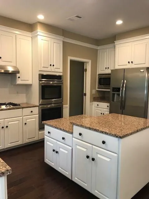 555 Cambridge Way, Sandy Springs, Georgia 30328, 6 Bedrooms Bedrooms, ,3 BathroomsBathrooms,Residential,Sold,555 Cambridge Way,5933914