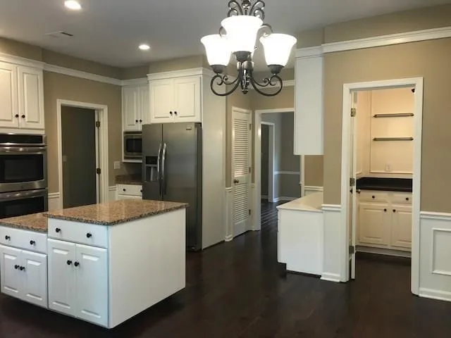 555 Cambridge Way, Sandy Springs, Georgia 30328, 6 Bedrooms Bedrooms, ,3 BathroomsBathrooms,Residential,Sold,555 Cambridge Way,5933914