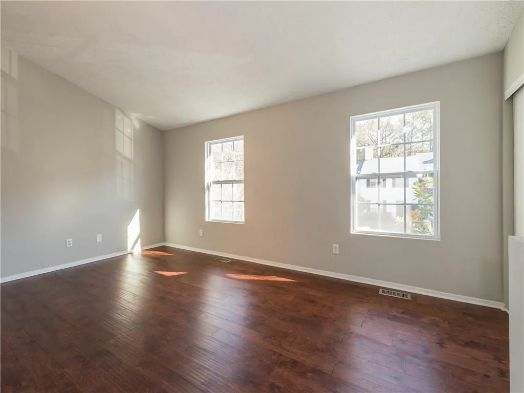 404 Wedgewood Way, Atlanta, Georgia 30350, 2 Bedrooms Bedrooms, ,2 BathroomsBathrooms,Residential,Sold,404 Wedgewood Way,5940398