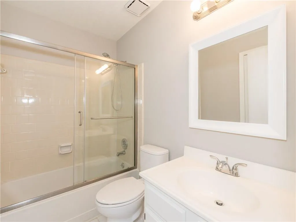 404 Wedgewood Way, Atlanta, Georgia 30350, 2 Bedrooms Bedrooms, ,2 BathroomsBathrooms,Residential,Sold,404 Wedgewood Way,5940398