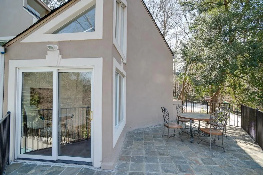 150 River North Circle, Sandy Springs, Georgia 30328, 4 Bedrooms Bedrooms, ,3 BathroomsBathrooms,Residential,Sold,150 River North Circle,5658671