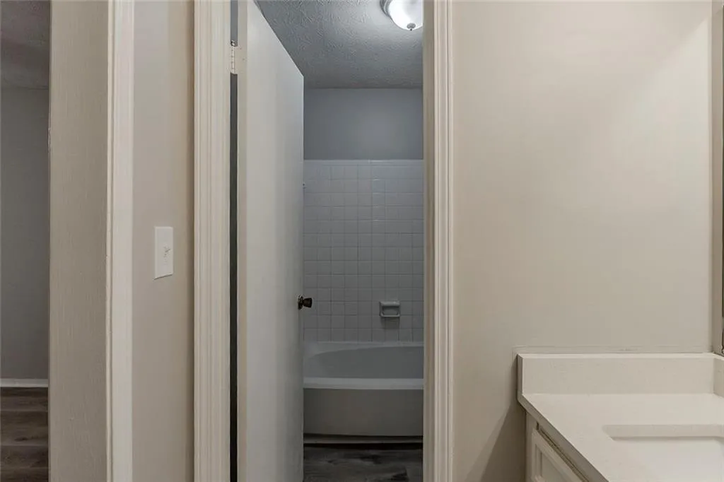 104 Natchez Trace, Atlanta, Georgia 30350, 2 Bedrooms Bedrooms, ,2 BathroomsBathrooms,Residential,For Sale,104 Natchez Trace,7553789