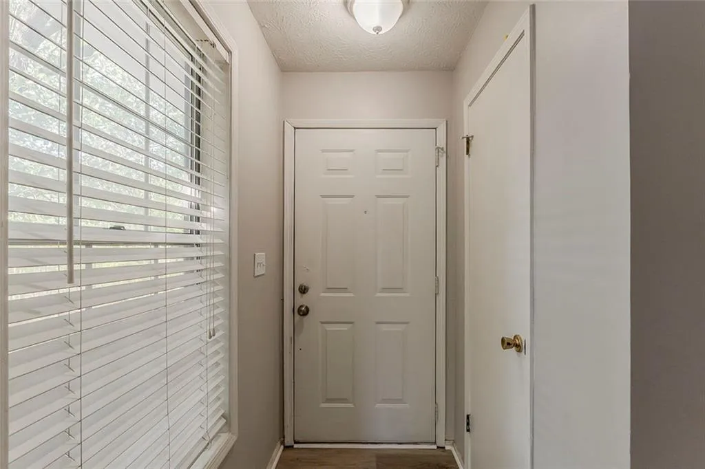 104 Natchez Trace, Atlanta, Georgia 30350, 2 Bedrooms Bedrooms, ,2 BathroomsBathrooms,Residential,For Sale,104 Natchez Trace,7553789