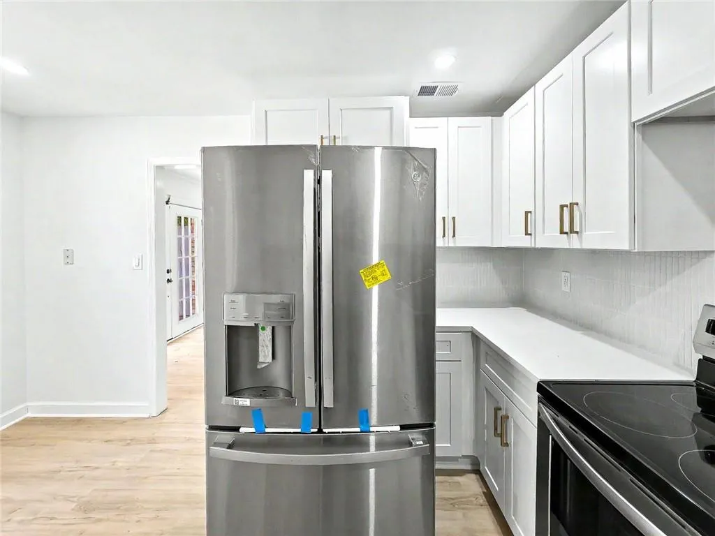 270 Winding River Road Unit H, Atlanta, Georgia 30350, 3 Bedrooms Bedrooms, ,2 BathroomsBathrooms,Residential,For Sale,270 Winding River Road Unit H,7753900