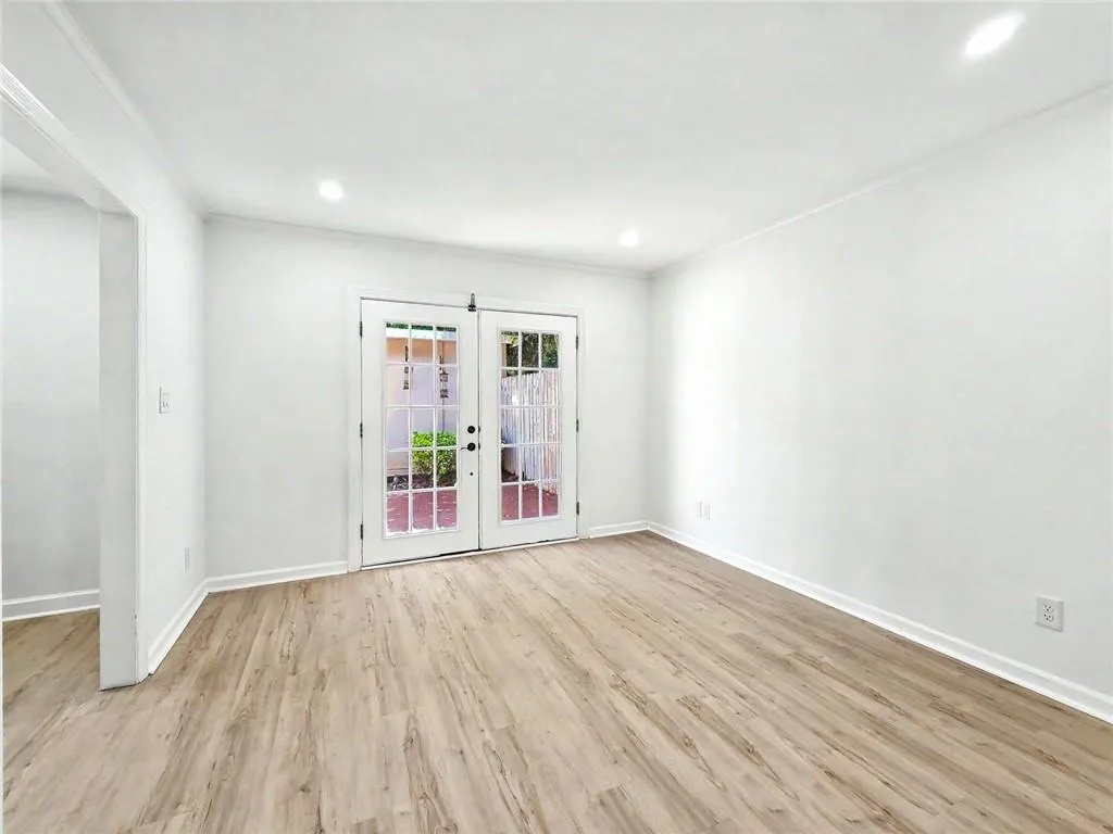 270 Winding River Road Unit H, Atlanta, Georgia 30350, 3 Bedrooms Bedrooms, ,2 BathroomsBathrooms,Residential,For Sale,270 Winding River Road Unit H,7753900