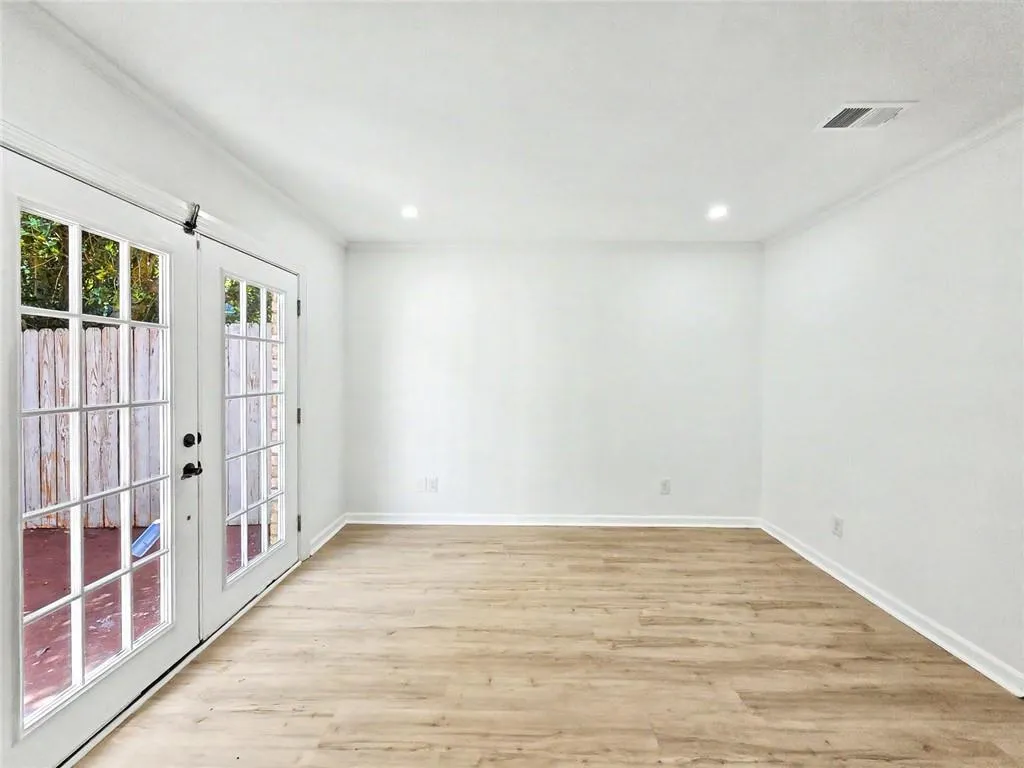 270 Winding River Road Unit H, Atlanta, Georgia 30350, 3 Bedrooms Bedrooms, ,2 BathroomsBathrooms,Residential,For Sale,270 Winding River Road Unit H,7753900