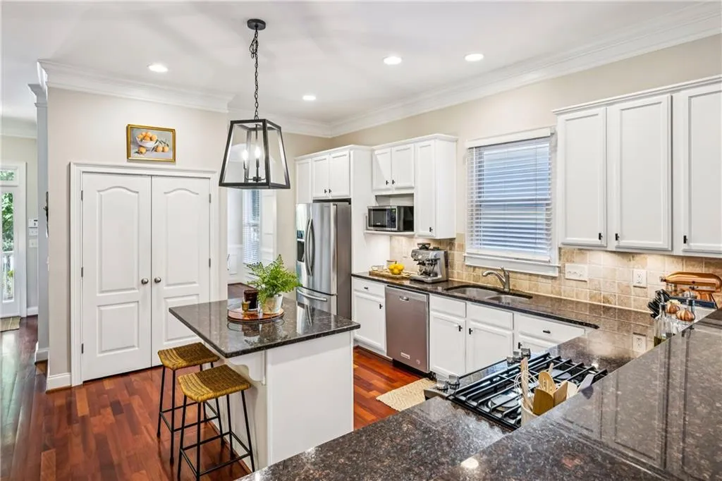 2273 Paul Avenue Nw, Atlanta, Georgia 30318, 3 Bedrooms Bedrooms, ,2 BathroomsBathrooms,Residential,For Sale,2273 Paul Avenue Nw,7666729