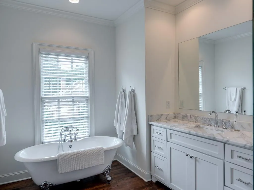 78 W Belle Isle Road, Sandy Springs, Georgia 30342, 5 Bedrooms Bedrooms, ,5 BathroomsBathrooms,Residential,Sold,78 W Belle Isle Road,6602788