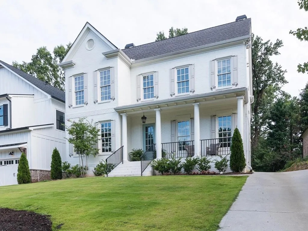 78 W Belle Isle Road, Sandy Springs, Georgia 30342, 5 Bedrooms Bedrooms, ,5 BathroomsBathrooms,Residential,Sold,78 W Belle Isle Road,6602788