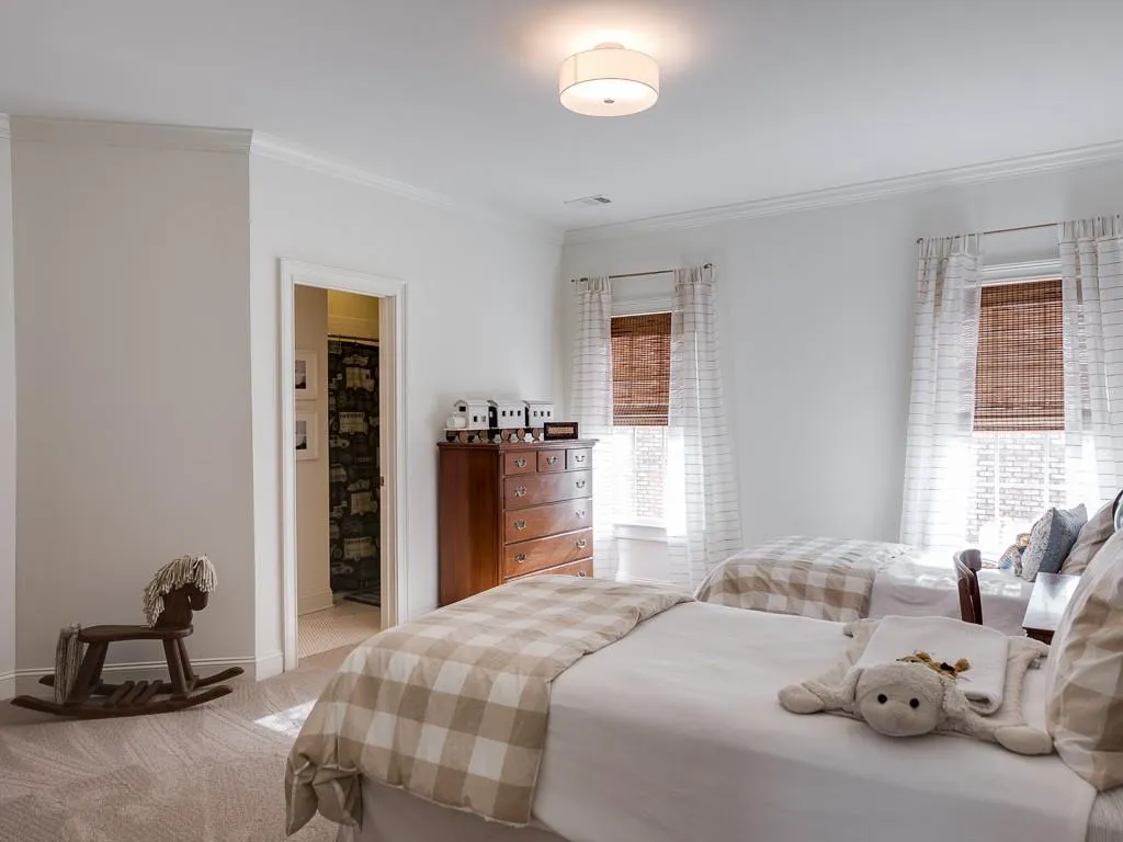 78 W Belle Isle Road, Sandy Springs, Georgia 30342, 5 Bedrooms Bedrooms, ,5 BathroomsBathrooms,Residential,Sold,78 W Belle Isle Road,6602788