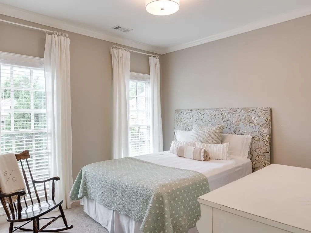 78 W Belle Isle Road, Sandy Springs, Georgia 30342, 5 Bedrooms Bedrooms, ,5 BathroomsBathrooms,Residential,Sold,78 W Belle Isle Road,6602788