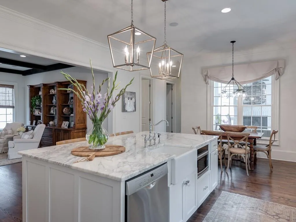 78 W Belle Isle Road, Sandy Springs, Georgia 30342, 5 Bedrooms Bedrooms, ,5 BathroomsBathrooms,Residential,Sold,78 W Belle Isle Road,6602788