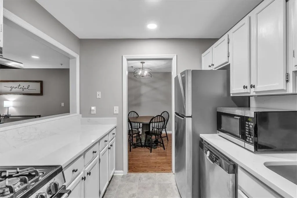 2607 Vinings Central Drive Se Unit 6, Atlanta, Georgia 30339, 2 Bedrooms Bedrooms, ,2 BathroomsBathrooms,Residential,For Sale,2607 Vinings Central Drive Se Unit 6,7669209 2607 Vinings Central Drive Se Unit 6, Atlanta, Georgia 30339, 2 Bedrooms Bedrooms, ,2 BathroomsBathrooms,Residential,For Sale,2607 Vinings Central Drive Se Unit 6,7669209