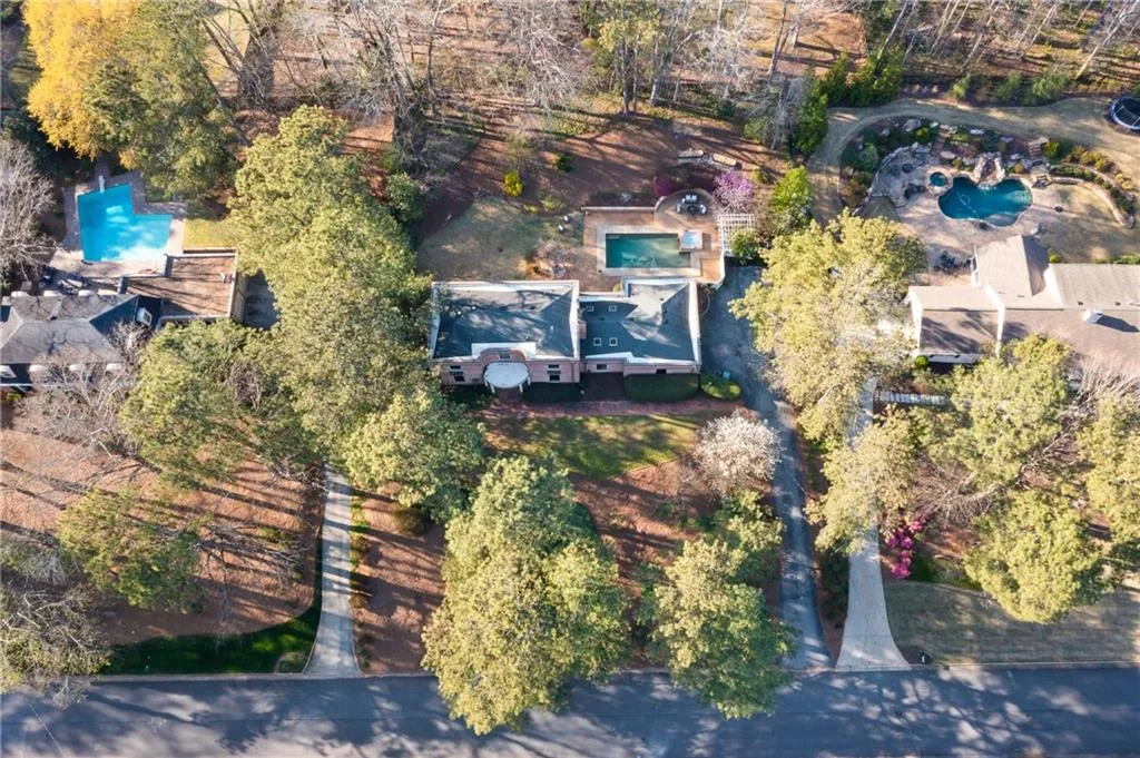 75 River Park Drive, Atlanta, Georgia 30328, 4 Bedrooms Bedrooms, ,3 BathroomsBathrooms,Residential,Sold,75 River Park Drive,7355432