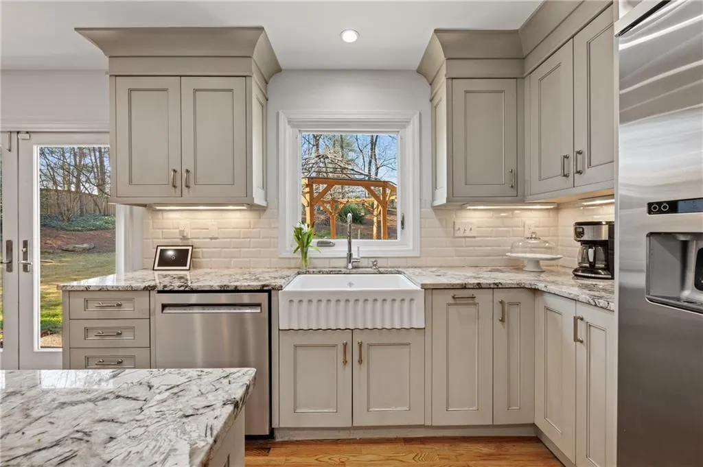 75 River Park Drive, Atlanta, Georgia 30328, 4 Bedrooms Bedrooms, ,3 BathroomsBathrooms,Residential,Sold,75 River Park Drive,7355432