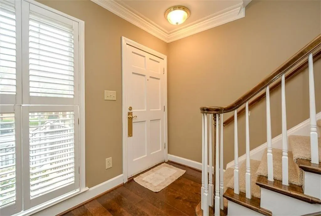 20 Mount Vernon Circle, Sandy Springs, Georgia 30338, 2 Bedrooms Bedrooms, ,2 BathroomsBathrooms,Residential,Sold,20 Mount Vernon Circle,6628232