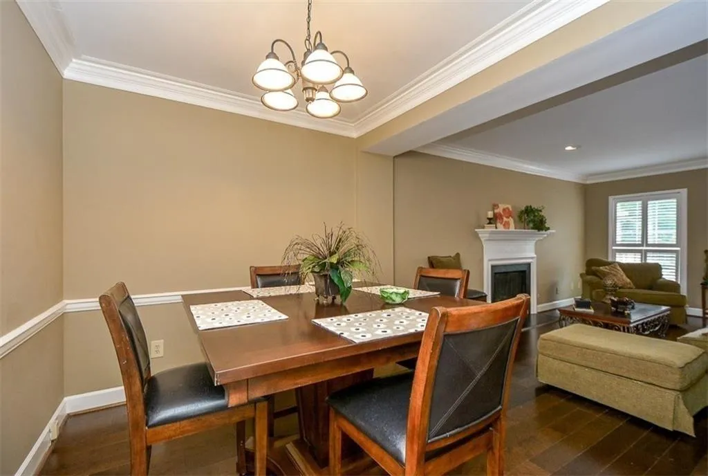 20 Mount Vernon Circle, Sandy Springs, Georgia 30338, 2 Bedrooms Bedrooms, ,2 BathroomsBathrooms,Residential,Sold,20 Mount Vernon Circle,6628232