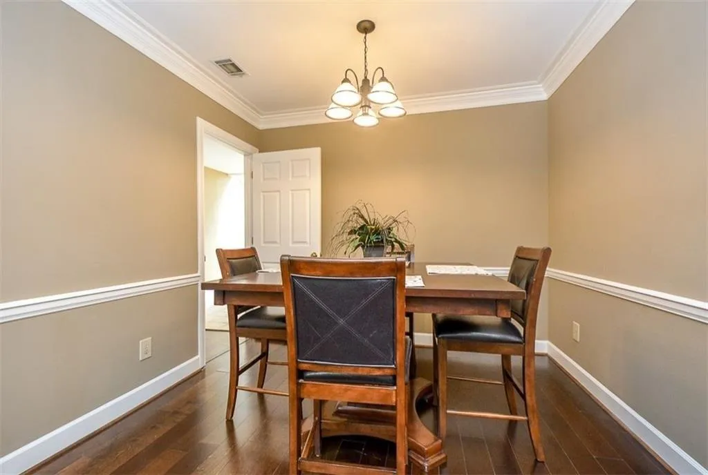 20 Mount Vernon Circle, Sandy Springs, Georgia 30338, 2 Bedrooms Bedrooms, ,2 BathroomsBathrooms,Residential,Sold,20 Mount Vernon Circle,6628232