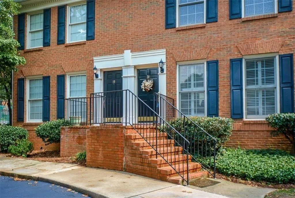20 Mount Vernon Circle, Sandy Springs, Georgia 30338, 2 Bedrooms Bedrooms, ,2 BathroomsBathrooms,Residential,Sold,20 Mount Vernon Circle,6628232