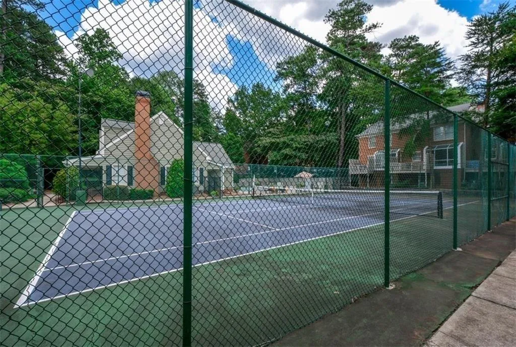 20 Mount Vernon Circle, Sandy Springs, Georgia 30338, 2 Bedrooms Bedrooms, ,2 BathroomsBathrooms,Residential,Sold,20 Mount Vernon Circle,6628232