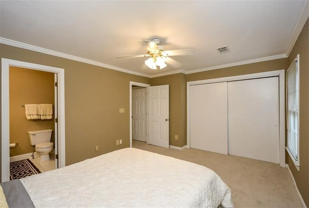 20 Mount Vernon Circle, Sandy Springs, Georgia 30338, 2 Bedrooms Bedrooms, ,2 BathroomsBathrooms,Residential,Sold,20 Mount Vernon Circle,6628232