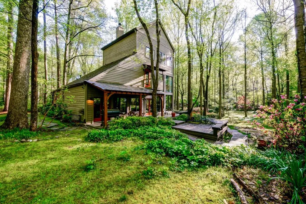300 Spalding Hills Court, Atlanta, Georgia 30350, 4 Bedrooms Bedrooms, ,3 BathroomsBathrooms,Residential,Sold,300 Spalding Hills Court,5765740