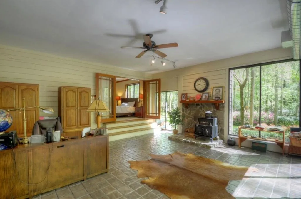 300 Spalding Hills Court, Atlanta, Georgia 30350, 4 Bedrooms Bedrooms, ,3 BathroomsBathrooms,Residential,Sold,300 Spalding Hills Court,5765740