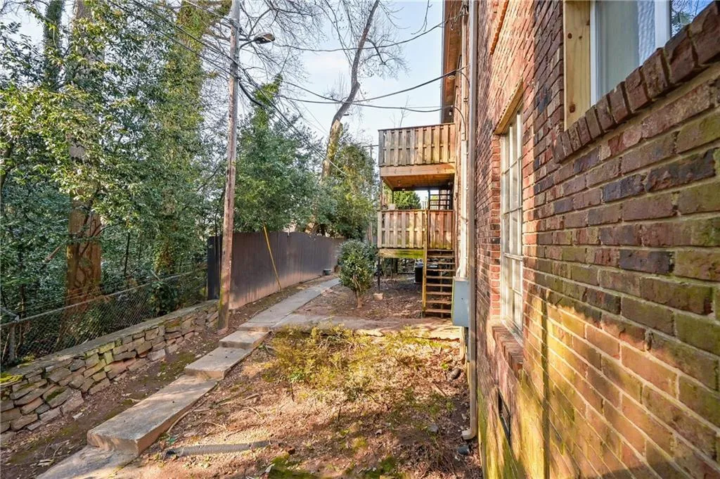 5642 Kingsport Drive Unit 8, Atlanta, Georgia 30342, 2 Bedrooms Bedrooms, ,2 BathroomsBathrooms,Residential,Sold,5642 Kingsport Drive Unit 8,7006194
