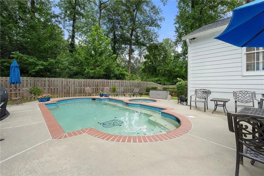 332 Allison Drive Ne, Atlanta, Georgia 30342, 3 Bedrooms Bedrooms, ,3 BathroomsBathrooms,Residential,For Sale,332 Allison Drive Ne,7631863