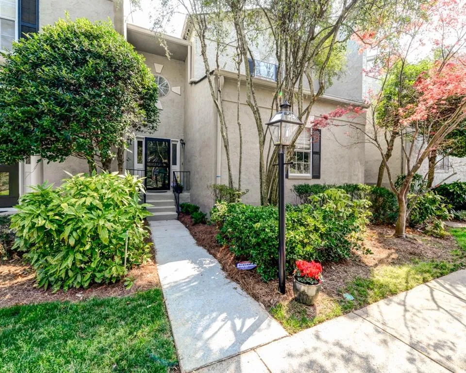 5996 Mitchell Road Unit 25, Atlanta, Georgia 30328, 3 Bedrooms Bedrooms, ,4 BathroomsBathrooms,Residential,Sold,5996 Mitchell Road Unit 25,5822851