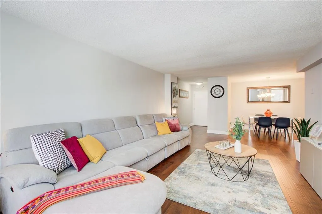 2479 Peachtree Road Ne Unit 304, Atlanta, Georgia 30305, 1 Bedroom Bedrooms, ,1 BathroomBathrooms,Residential,For Sale,2479 Peachtree Road Ne Unit 304,7624138