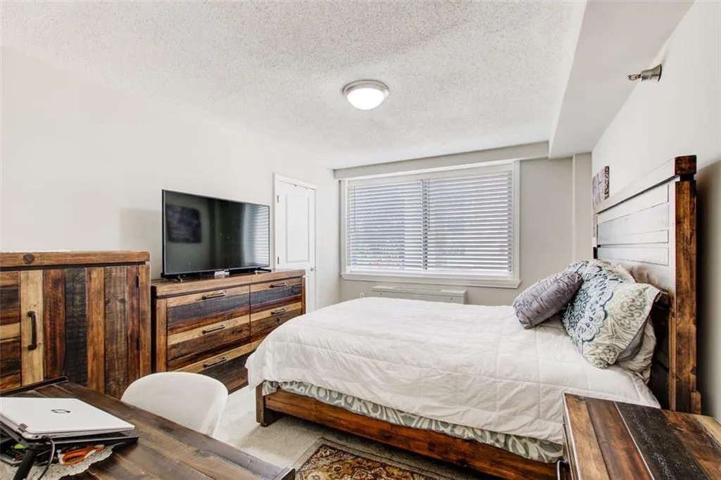 2479 Peachtree Road Ne Unit 304, Atlanta, Georgia 30305, 1 Bedroom Bedrooms, ,1 BathroomBathrooms,Residential,For Sale,2479 Peachtree Road Ne Unit 304,7624138