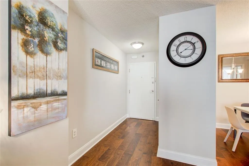 2479 Peachtree Road Ne Unit 304, Atlanta, Georgia 30305, 1 Bedroom Bedrooms, ,1 BathroomBathrooms,Residential,For Sale,2479 Peachtree Road Ne Unit 304,7624138