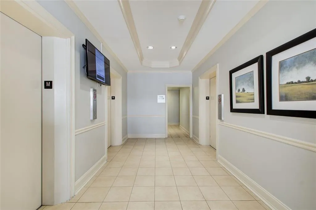 2479 Peachtree Road Ne Unit 304, Atlanta, Georgia 30305, 1 Bedroom Bedrooms, ,1 BathroomBathrooms,Residential,For Sale,2479 Peachtree Road Ne Unit 304,7624138
