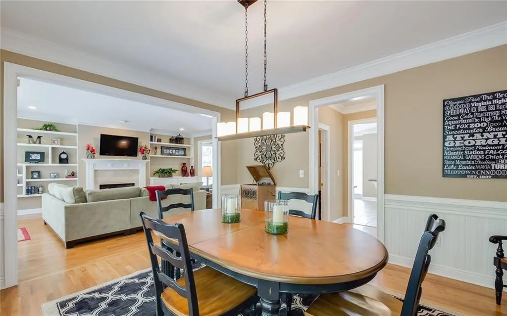 915 Roberts Landing Cove, Sandy Springs, Georgia 30350, 4 Bedrooms Bedrooms, ,3 BathroomsBathrooms,Residential,Sold,915 Roberts Landing Cove,5895760