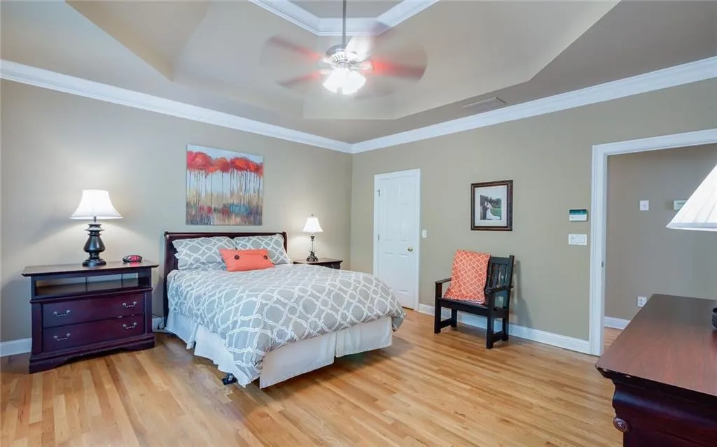 915 Roberts Landing Cove, Sandy Springs, Georgia 30350, 4 Bedrooms Bedrooms, ,3 BathroomsBathrooms,Residential,Sold,915 Roberts Landing Cove,5895760