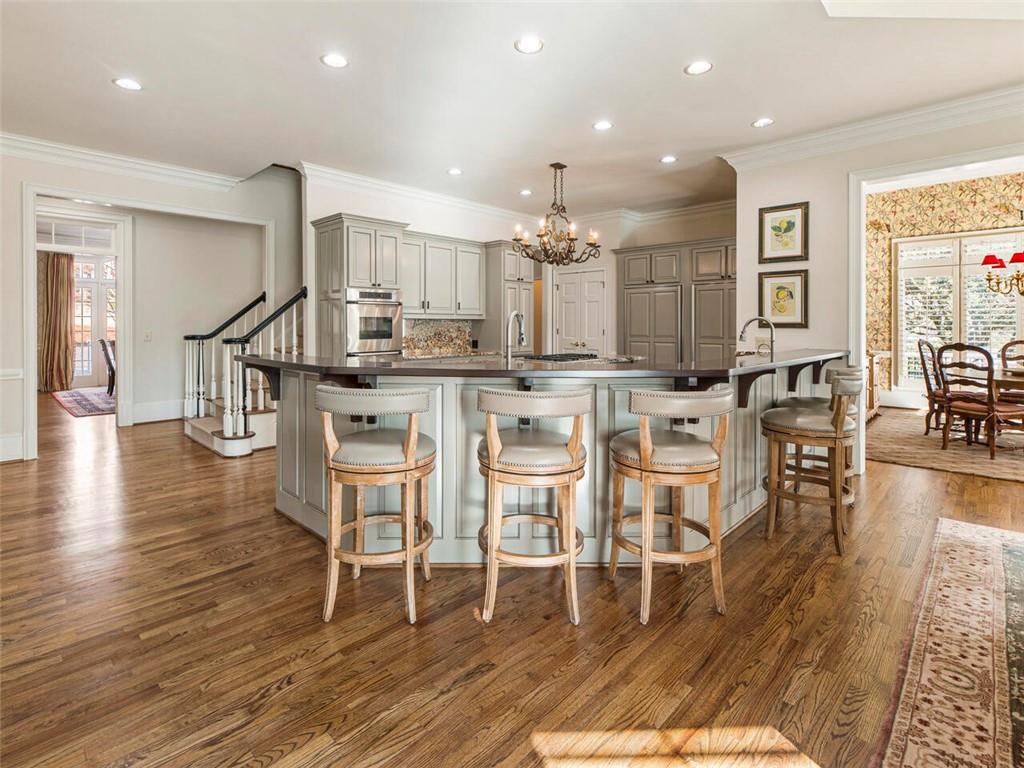 8475 Lazy Oaks Court, Sandy Springs, Georgia 30350, 6 Bedrooms Bedrooms, ,6 BathroomsBathrooms,Residential,Sold,8475 Lazy Oaks Court,7325889