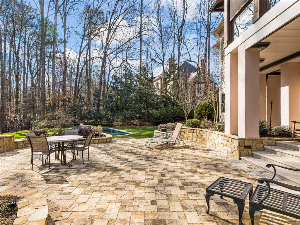 8475 Lazy Oaks Court, Sandy Springs, Georgia 30350, 6 Bedrooms Bedrooms, ,6 BathroomsBathrooms,Residential,Sold,8475 Lazy Oaks Court,7325889