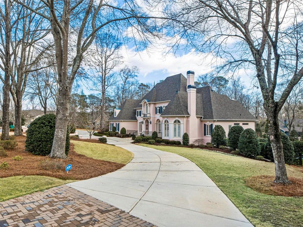 8475 Lazy Oaks Court, Sandy Springs, Georgia 30350, 6 Bedrooms Bedrooms, ,6 BathroomsBathrooms,Residential,Sold,8475 Lazy Oaks Court,7325889