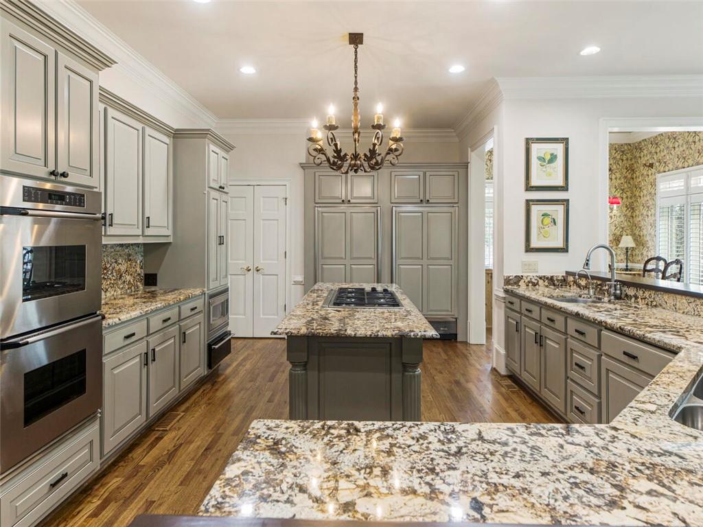 8475 Lazy Oaks Court, Sandy Springs, Georgia 30350, 6 Bedrooms Bedrooms, ,6 BathroomsBathrooms,Residential,Sold,8475 Lazy Oaks Court,7325889