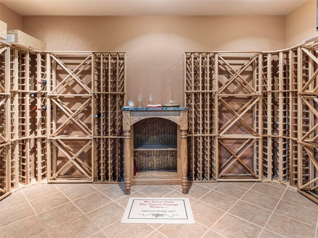 Exceptional wine cellar with tasting room