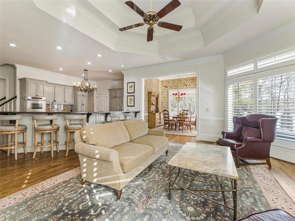 8475 Lazy Oaks Court, Sandy Springs, Georgia 30350, 6 Bedrooms Bedrooms, ,6 BathroomsBathrooms,Residential,Sold,8475 Lazy Oaks Court,7325889