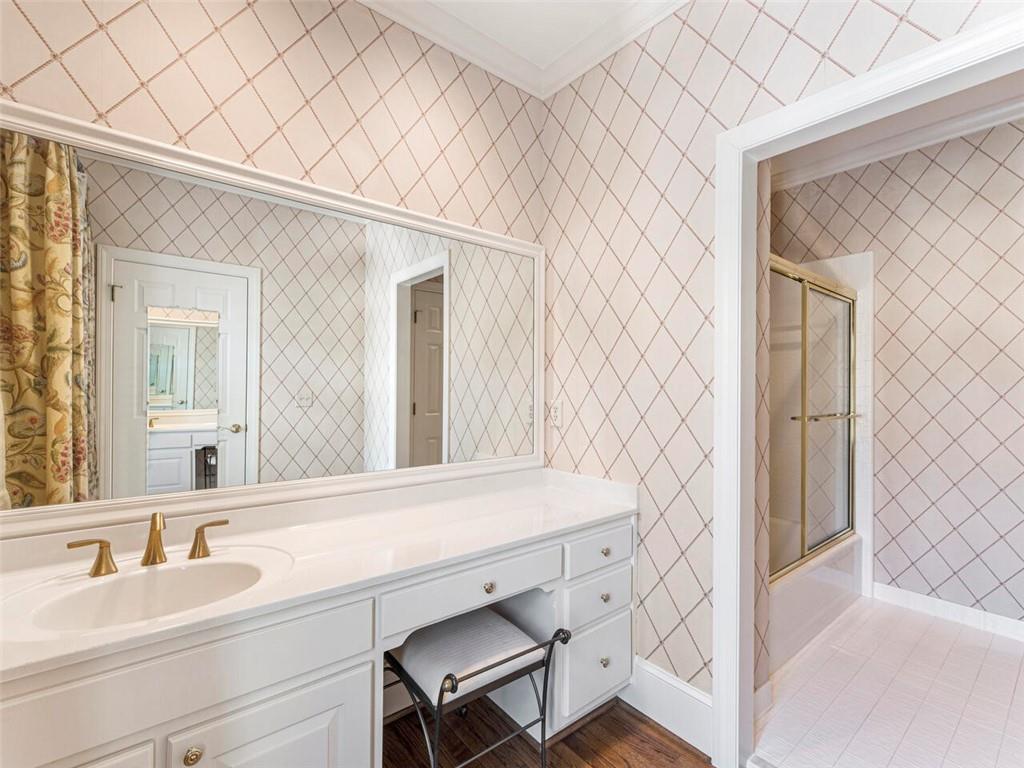 8475 Lazy Oaks Court, Sandy Springs, Georgia 30350, 6 Bedrooms Bedrooms, ,6 BathroomsBathrooms,Residential,Sold,8475 Lazy Oaks Court,7325889