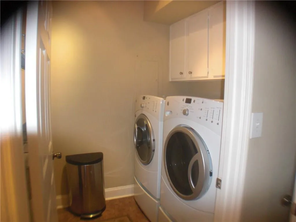 5233 Glenridge Drive Ne, Sandy Springs, Georgia 30342, 3 Bedrooms Bedrooms, ,2 BathroomsBathrooms,Residential,Sold,5233 Glenridge Drive Ne,5615718