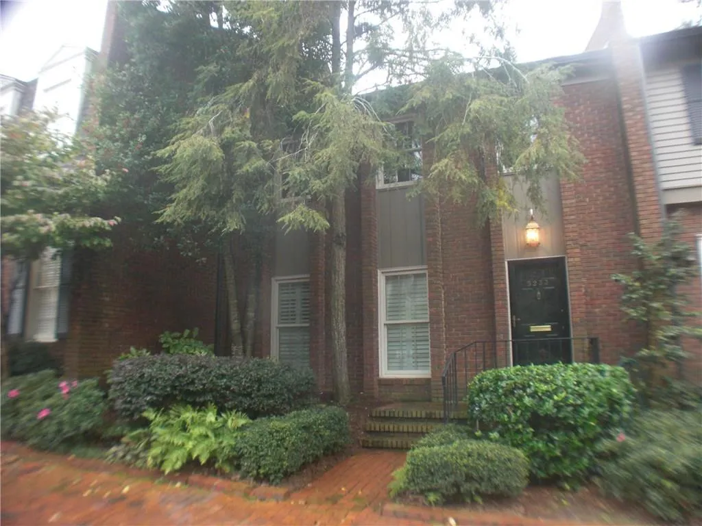 5233 Glenridge Drive Ne, Sandy Springs, Georgia 30342, 3 Bedrooms Bedrooms, ,2 BathroomsBathrooms,Residential,Sold,5233 Glenridge Drive Ne,5615718