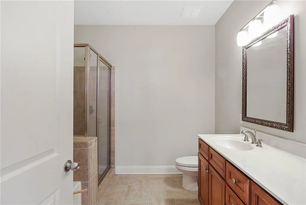 901 Abernathy Road Unit 5240, Atlanta, Georgia 30328, 3 Bedrooms Bedrooms, ,2 BathroomsBathrooms,Residential,Sold,901 Abernathy Road Unit 5240,6937306
