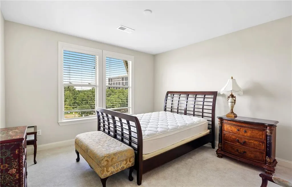 901 Abernathy Road Unit 5240, Atlanta, Georgia 30328, 3 Bedrooms Bedrooms, ,2 BathroomsBathrooms,Residential,Sold,901 Abernathy Road Unit 5240,6937306