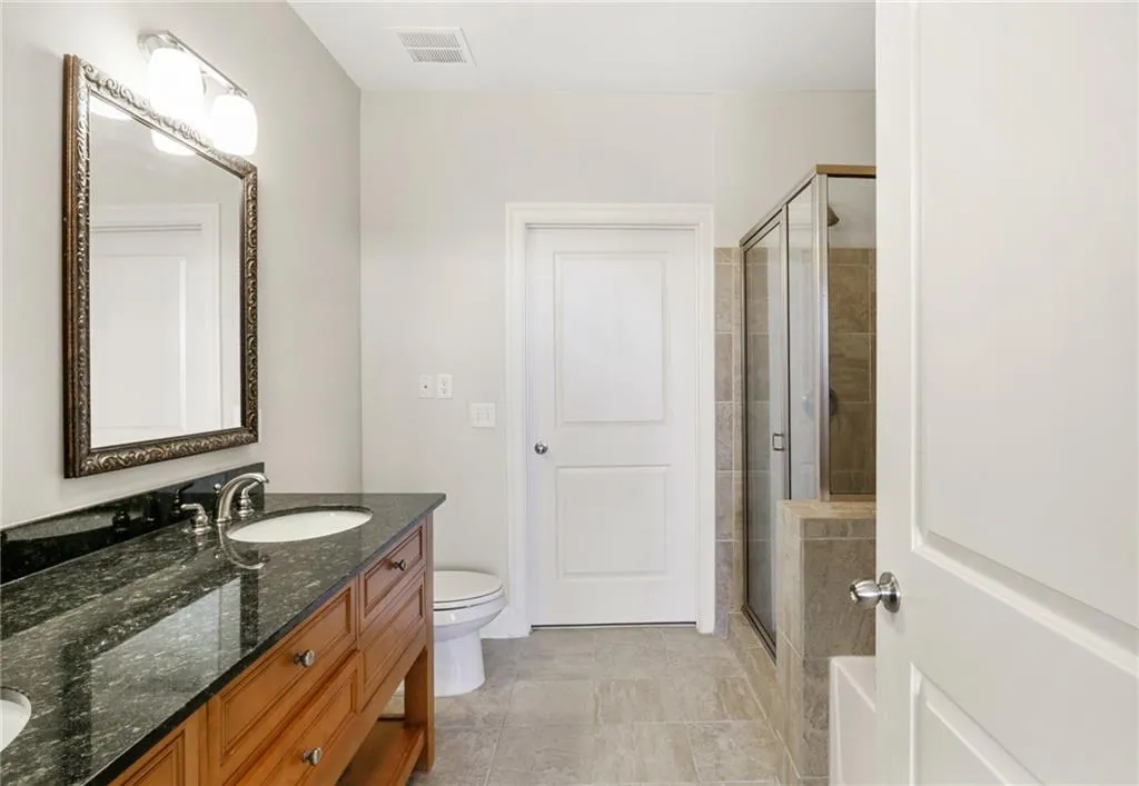 901 Abernathy Road Unit 5240, Atlanta, Georgia 30328, 3 Bedrooms Bedrooms, ,2 BathroomsBathrooms,Residential,Sold,901 Abernathy Road Unit 5240,6937306