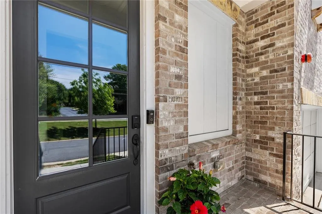 4013 Eamont Lane, Sandy Springs, Georgia 30328, 3 Bedrooms Bedrooms, ,3 BathroomsBathrooms,Residential,Sold,4013 Eamont Lane,7335629